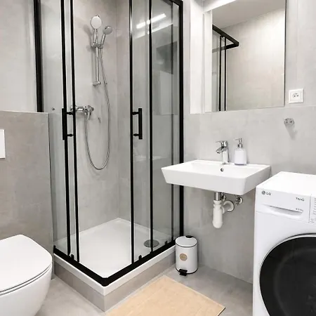 1 With Ac, Vienna Gate 1 Апартаменты Братислава